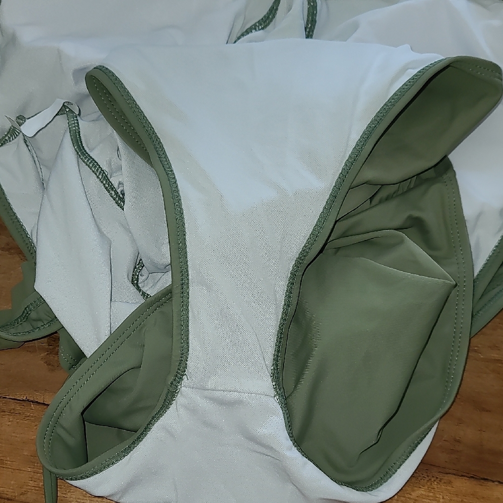 Green Ruffled Swimsuit - Picture 7 of 7